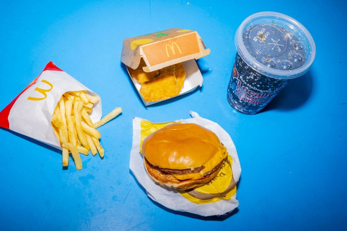 McDonald’s busca frenar la primera caída de ventas desde 2020 con menú de 5 dólares