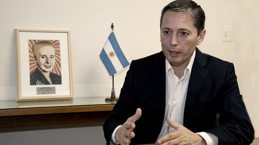 Fernando Gray: "El peronismo es mucho más que La Cámpora"