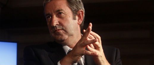 Cobos se despide entre disputas y polémicas por la jura de CFK