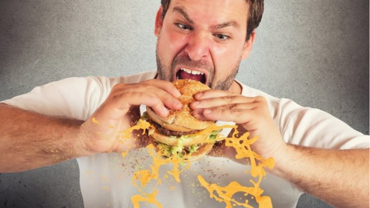 ¿Comer rápido engorda?