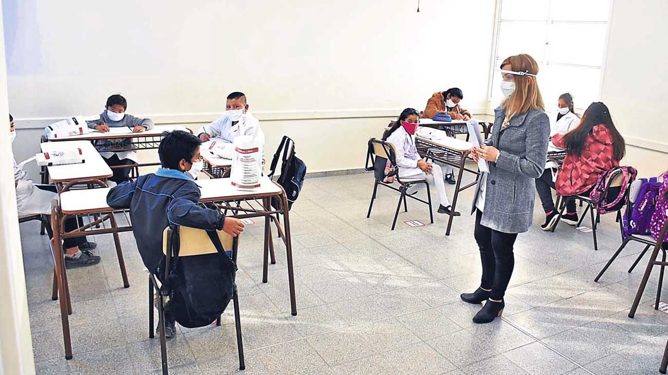 Tras 200 días sin clases, JxC quiere que el Congreso declare Emergencia Educativa