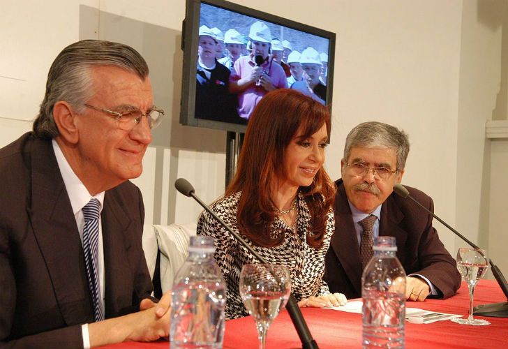 Desde prisión, De Vido apuntó contra José Luis Gioja por soltarle la mano