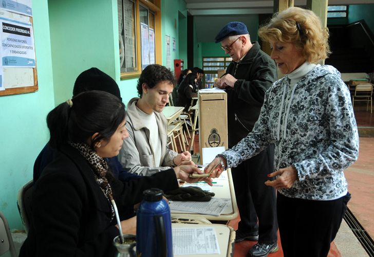 Denuncian que en Misiones votaron "hasta los muertos"