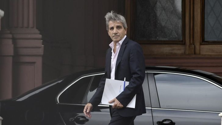 FMI, banqueros y realismo económico: los ejes de la agenda de Luis Caputo en Davos