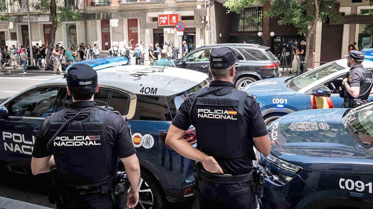 Allanamientos al PSOE por corrupción golpean al gobierno de Pedro Sánchez