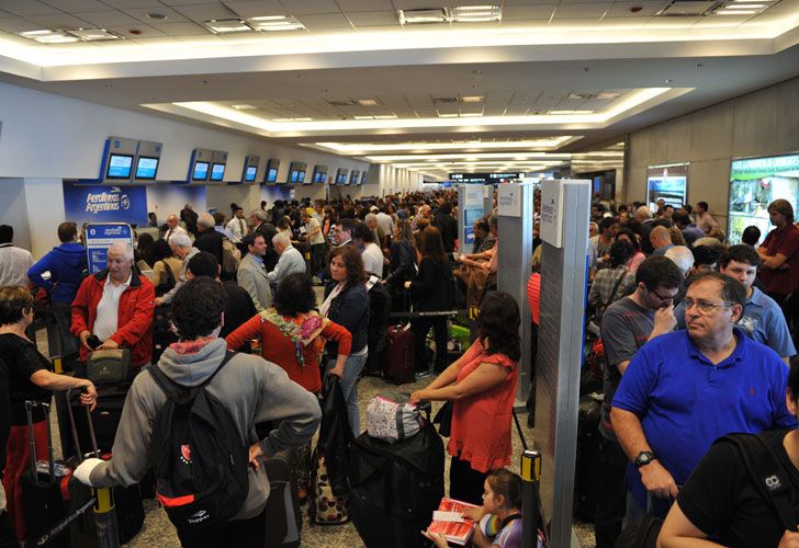 Aeroparque: reprograman los vuelos tras dos días de conflicto