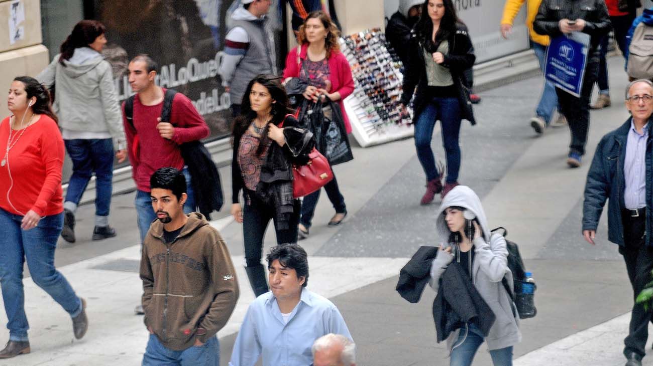 El salario mejoró, pero sigue debajo de la inflación