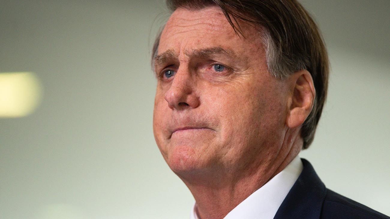 Internaron a Jair Bolsonaro con dolores abdominales