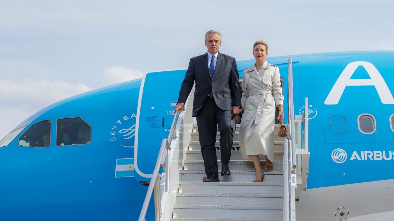 Última escala: con una comitiva ampliada, Alberto Fernández suma expectativa al encuentro con Joe Biden