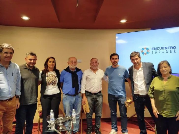 García Elorrio pone tres condiciones para conformar un “frente de frentes”