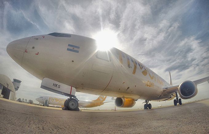 Crearon una página web que refleja las demoras y cancelaciones de vuelos de Flybondi