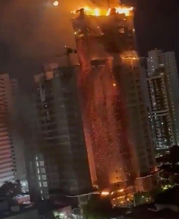 Impactante incendio de un edificio en construcción en Brasil: las llamas afectaron 10 pisos