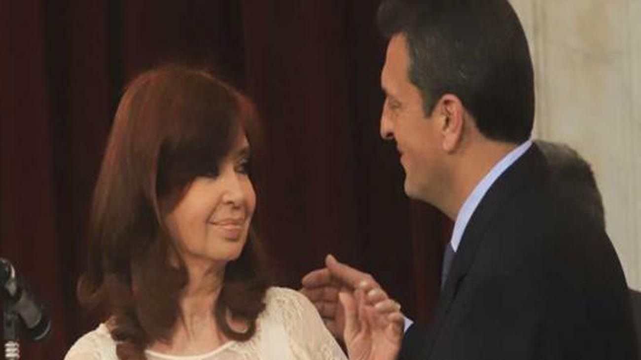 Con el acuerdo de Sergio Massa y Cristina Kirchner, los trabajadores del Congreso recibirán un bono de $22.000