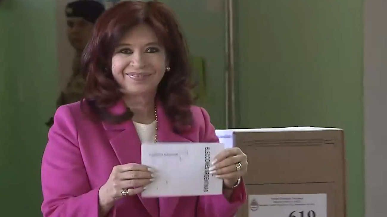 Cristina Kirchner, apurada: “Esperemos conocer muy rápidamente los resultados”