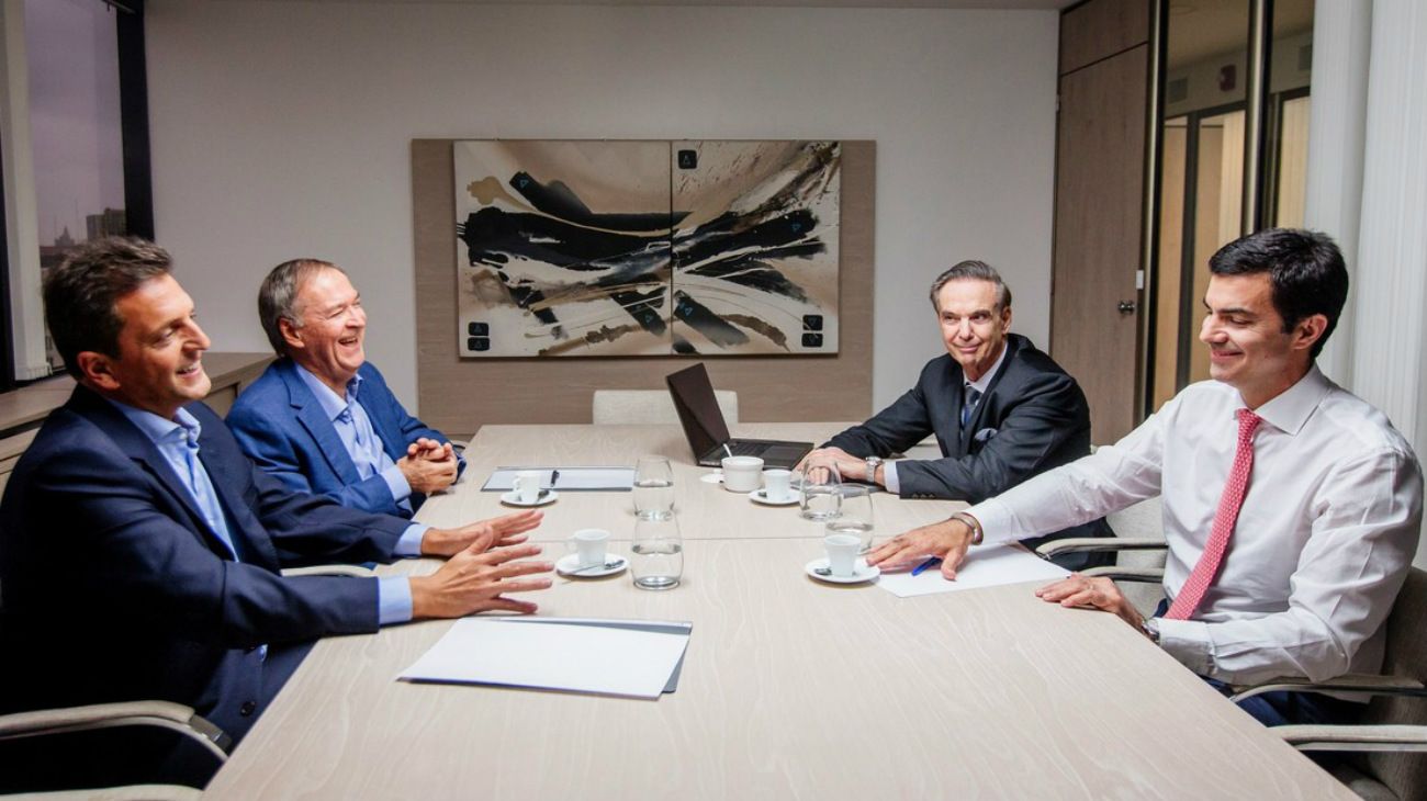 Miguel Pichetto vuelve a verse cara a cara con Sergio Massa y Juan Manuel Urtubey