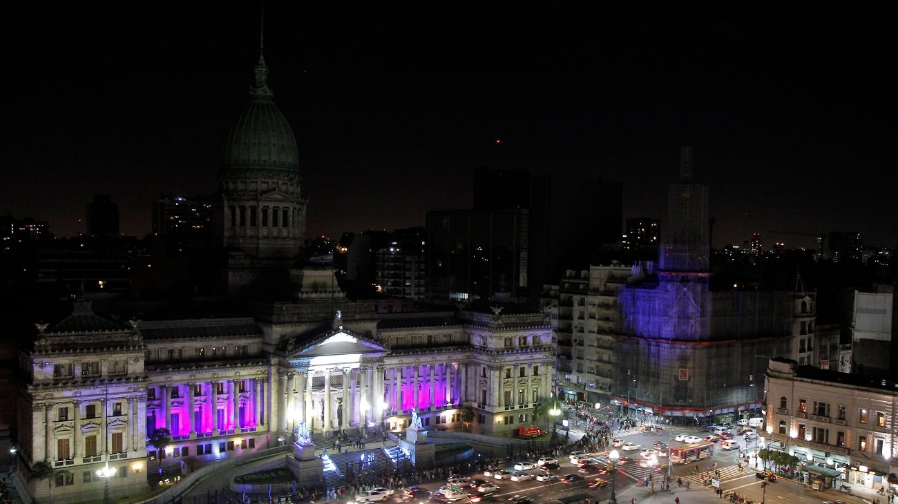 Ley de Alquileres: protestas frente al Congreso por las modificaciones de la oposición