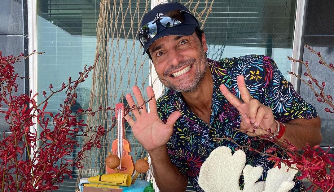 Polémica en Chile por el uso sin autorización de una foto de Chayanne