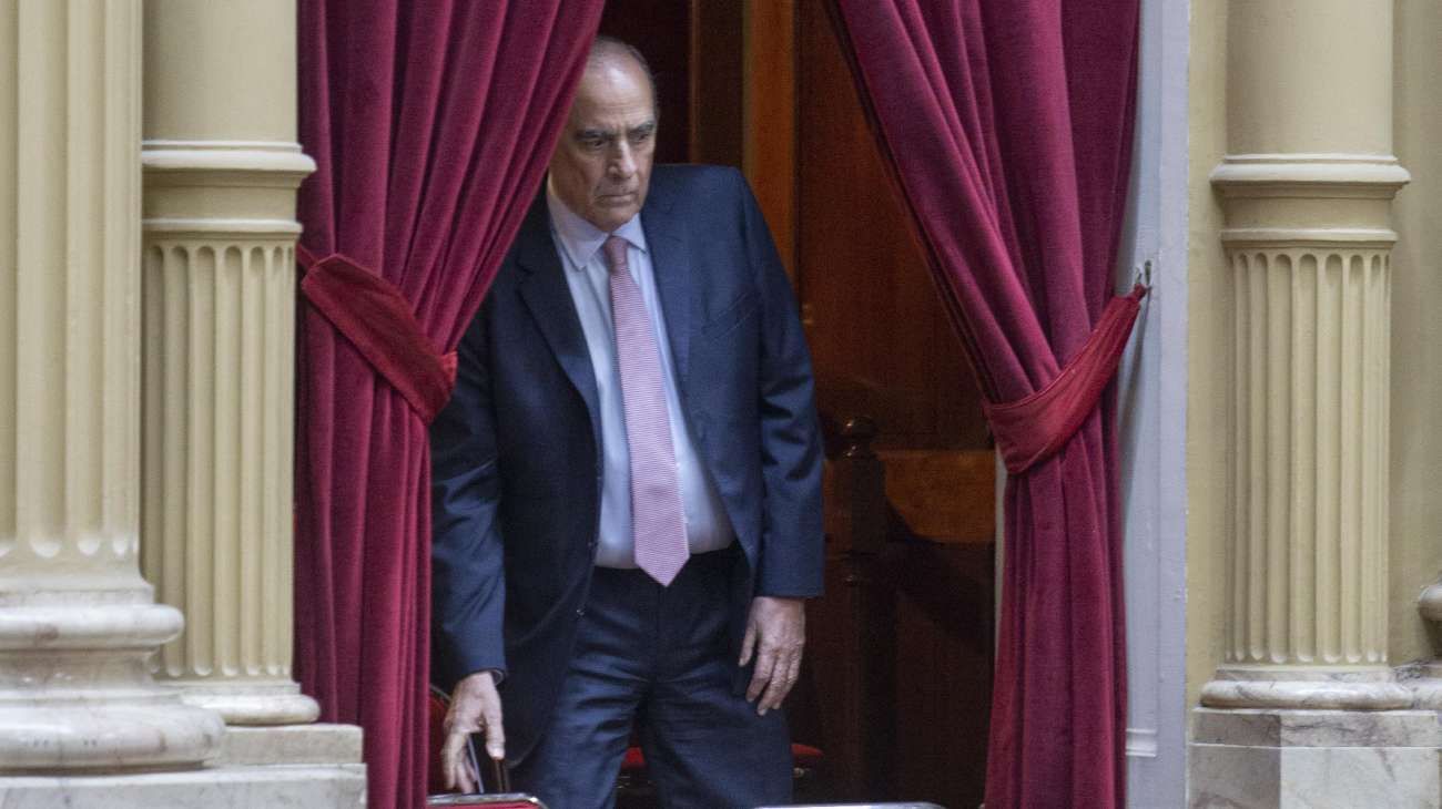 Guillermo Francos expondrá en el Congreso su primer informe de gestión: en la previa respondió 2.135 preguntas