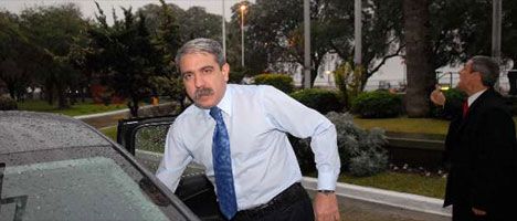 Aníbal F. tendrá que rendir cuentas por el Riachuelo