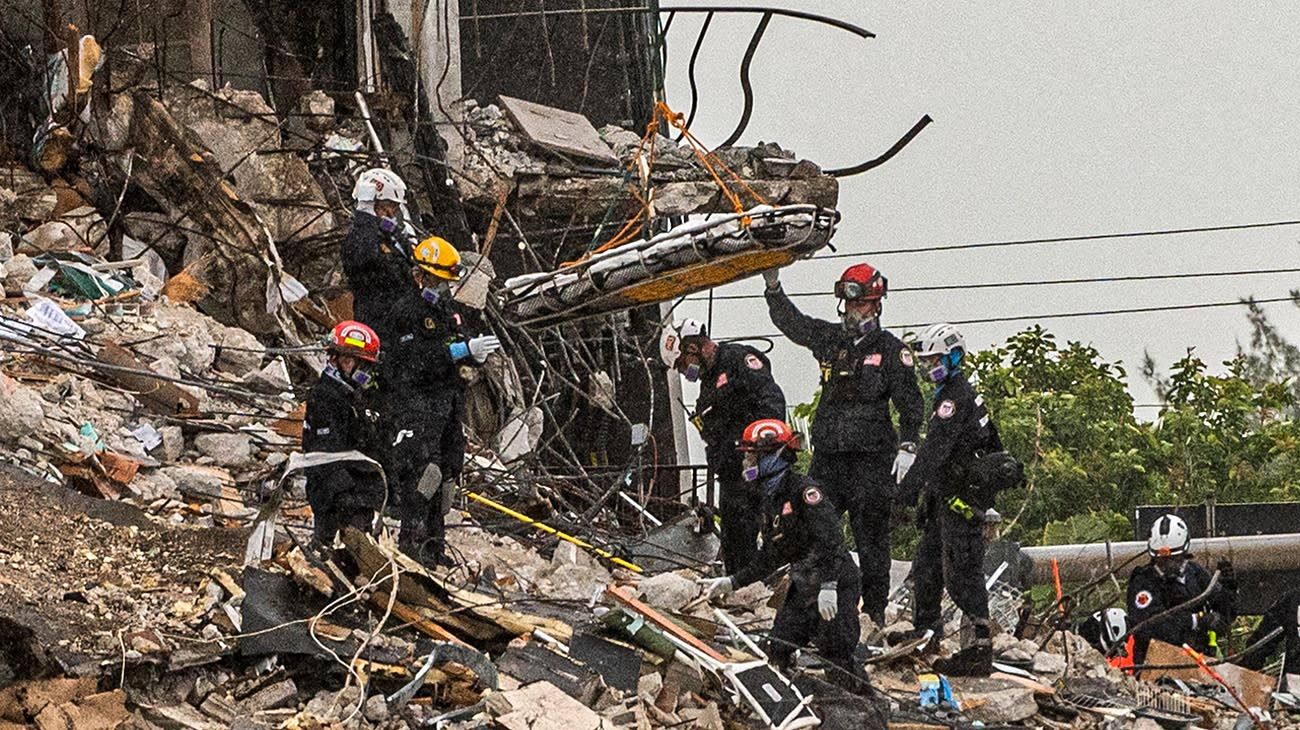 Derrumbe en Miami: ya son 11 los fallecidos confirmados y sigue la búsqueda de 150 desaparecidos