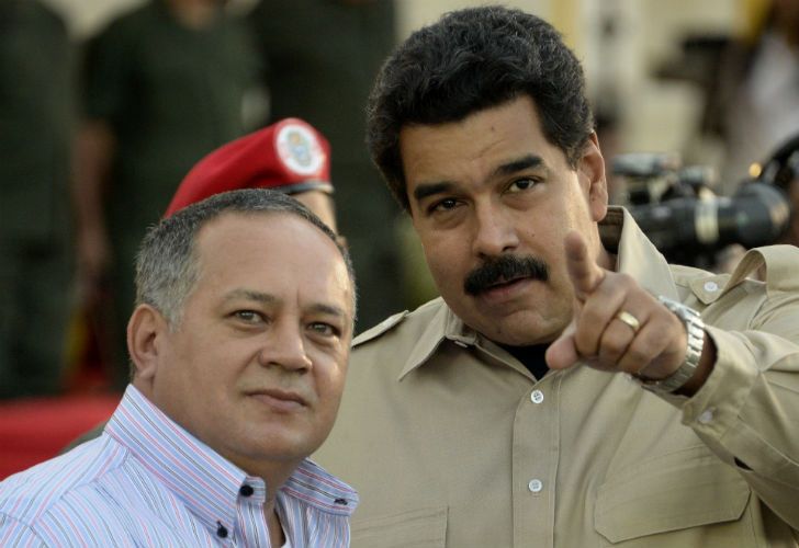 Maduro promete una "guerra contra las mafias criminales de la economía" tras su reelección