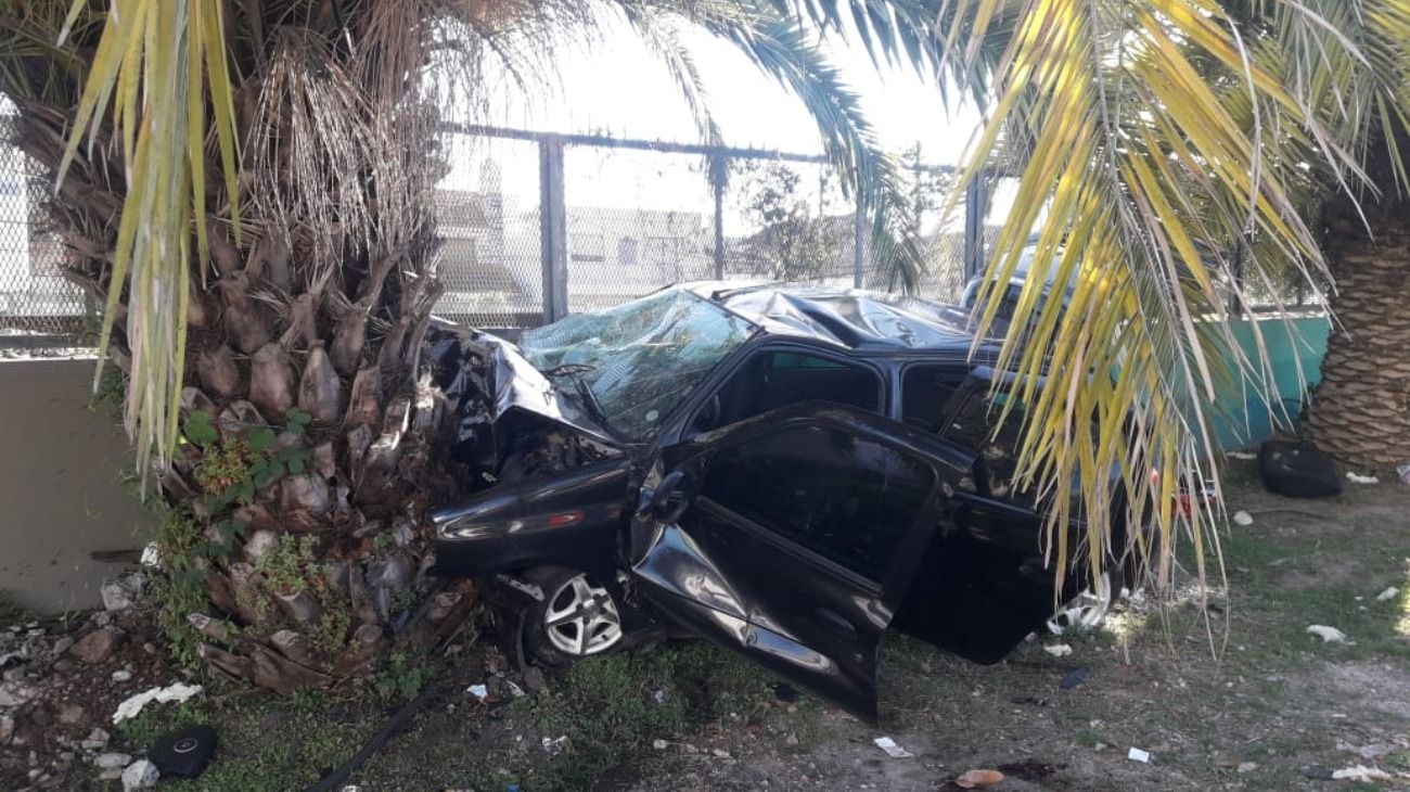 Grave accidente en Quilmes: tres jóvenes muertos y tres heridos