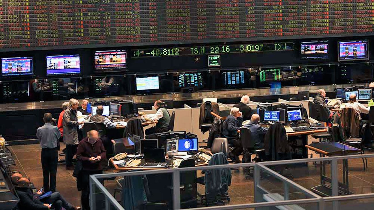 Sin ‘arbolitos’ en la City, el dólar llegó a $ 528
