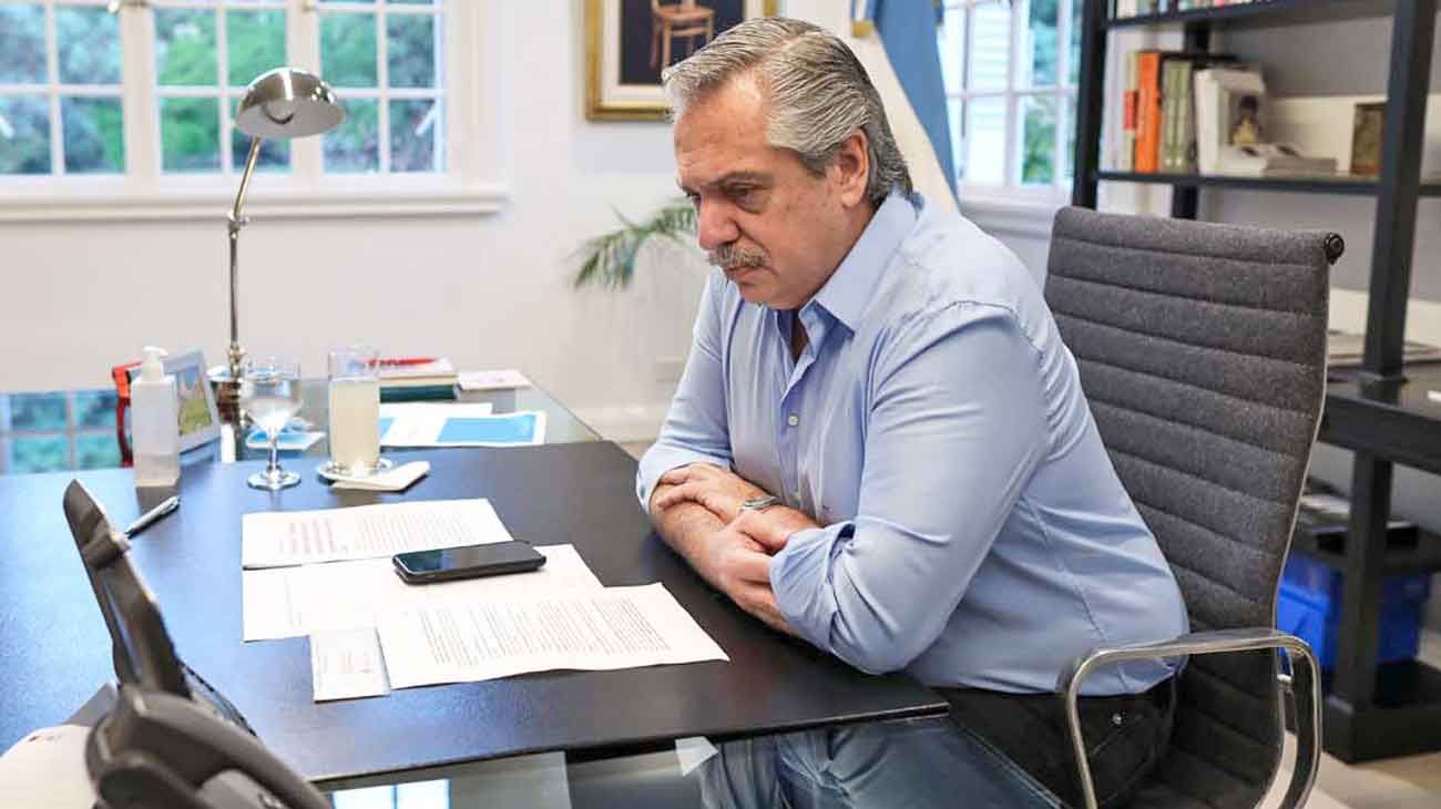 Salvador Di Stefano: "El presidente solo hace grandes aportes a la confusión general"