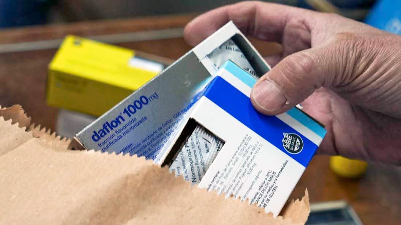 Gobierno sigue sin cumplir con la entrega de medicamentos