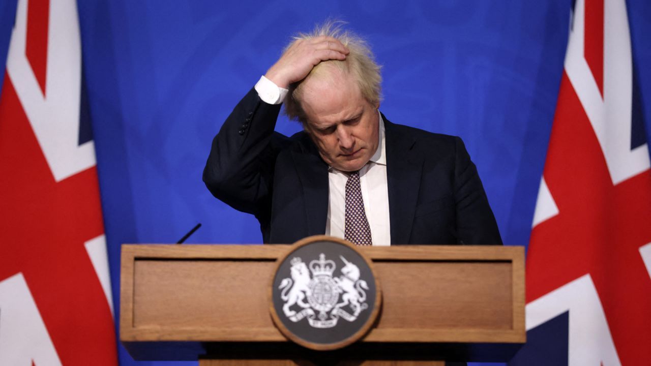 Dos mujeres y un hombre buscan sustituir a Boris Johnson