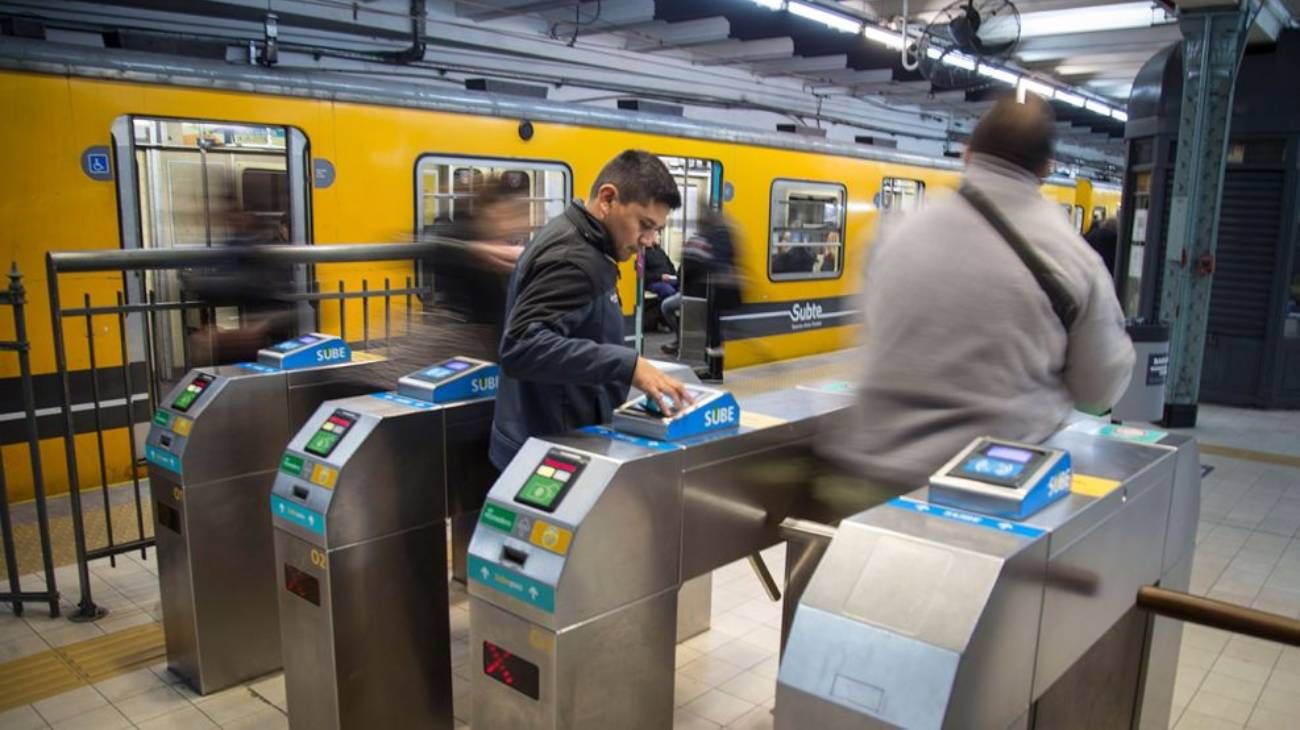 Viajar gratis: las promociones vigentes de billeteras digitales en septiembre