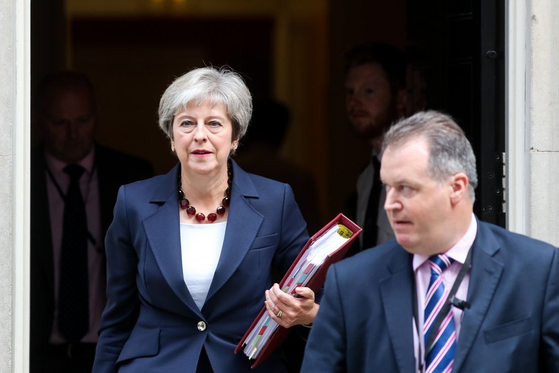Theresa May cada vez más ocupada: del brexit a conquistar a la oposición