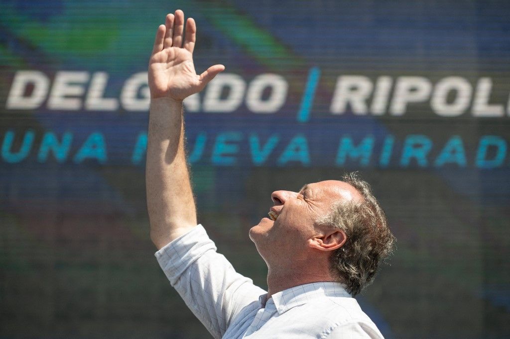 Álvaro Delgado, el candidato oficialista de Uruguay, busca continuar el legado de Lacalle Pou