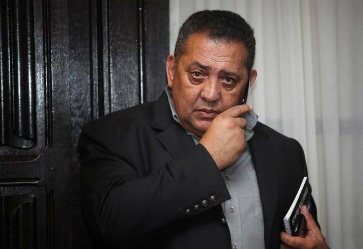 San D'Elía: el piquetero pide "amor" con la voz de Francisco en su celular