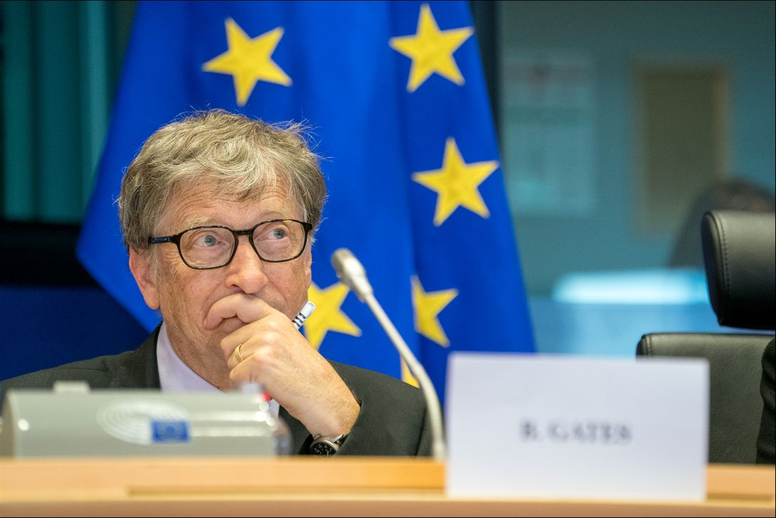 Sorprendido por Ómicron, Bill Gates dice que "no estamos tan cerca del final de la pandemia"