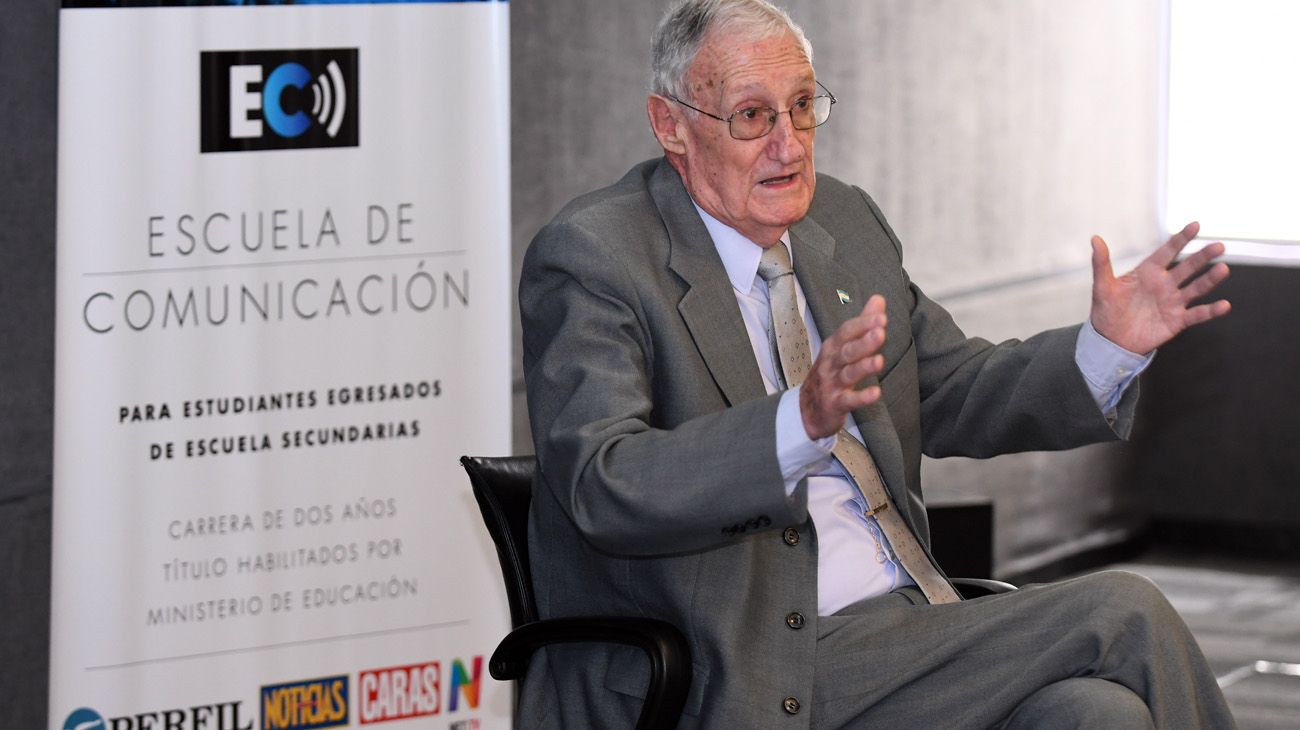 Martín Balza: "En Venezuela hoy está mandando el Ejército"