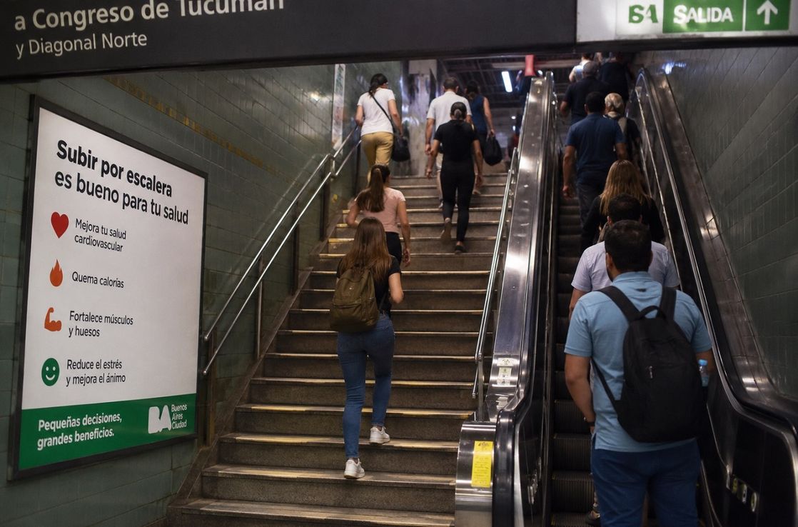 Para vivir más y mejor hay un ejercicio al alcance de todos: subir escaleras