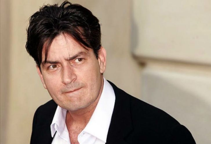 Charlie Sheen imitó a Lubertino y publicó su celular en Twitter