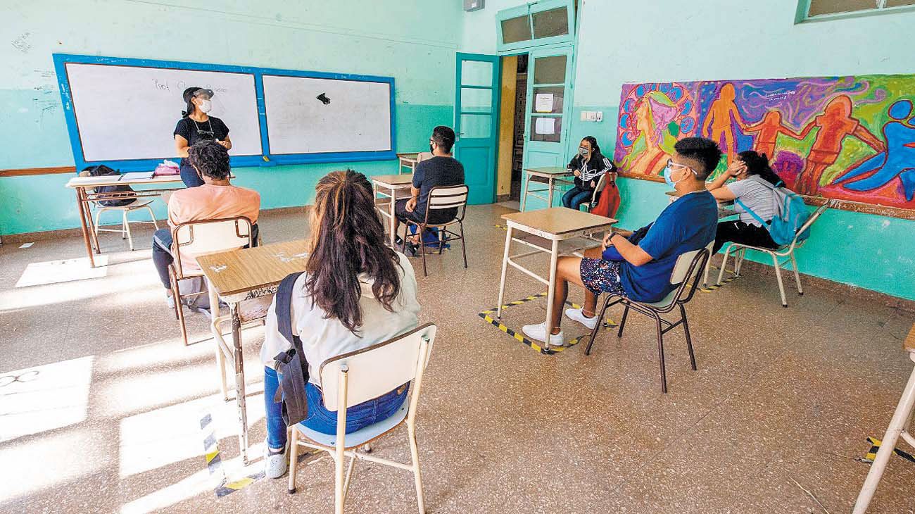 Ayer abrieron sus puertas los establecimientos de apoyo escolar