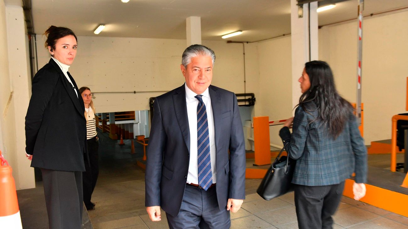Rolando Figueroa arriba en el ranking de gobernadores: cuáles son los peor valorados