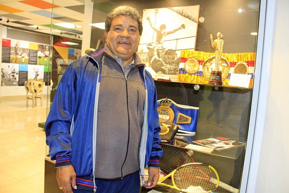 Campeón de las cuatro décadas