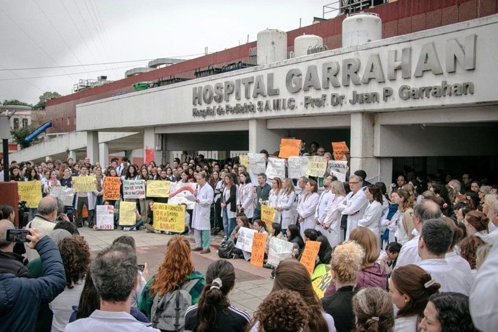 El Gobierno anunció aumentos para los trabajadores del Garrahan