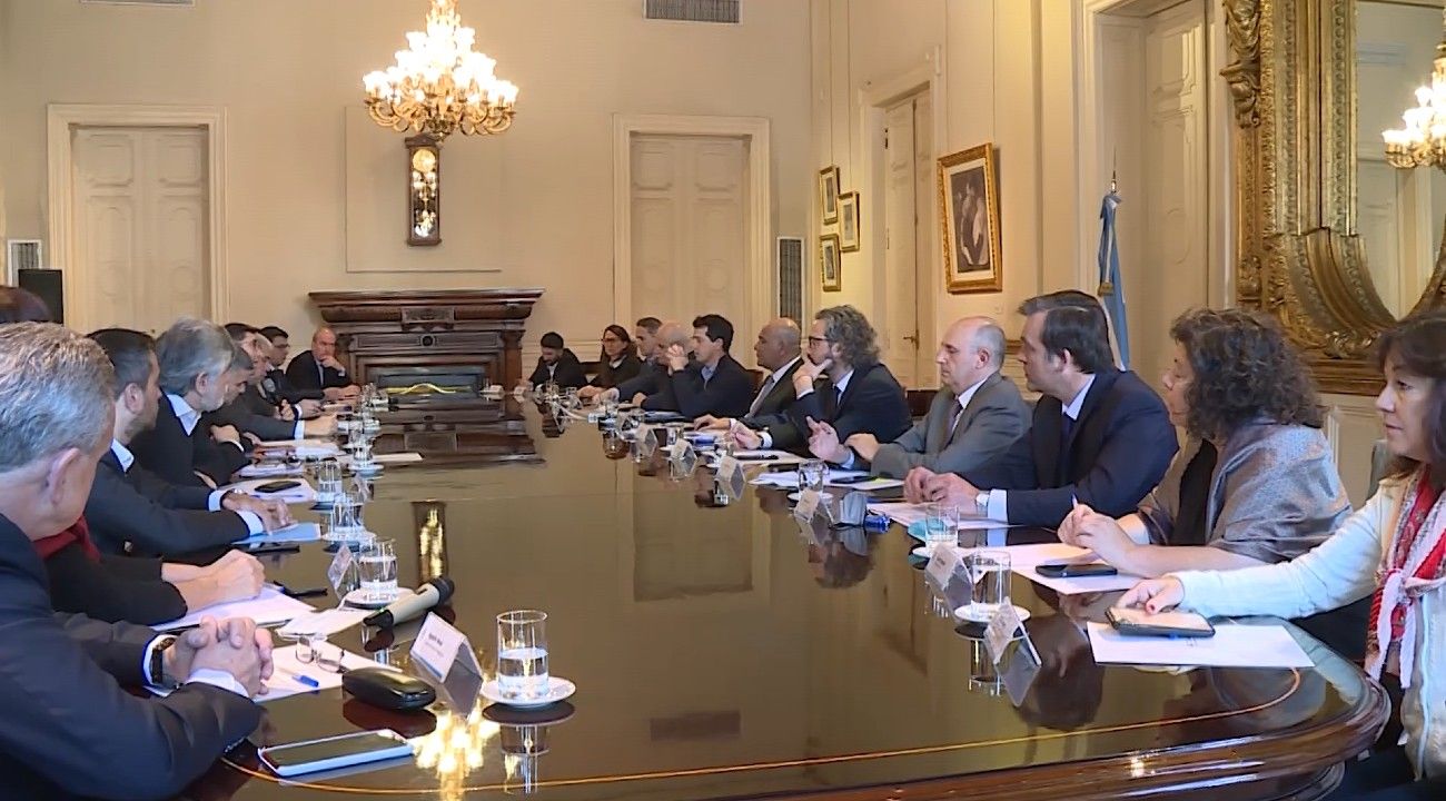 Los ministros se alinearon con Cristina Kirchner por “la persecución judicial y mediática"