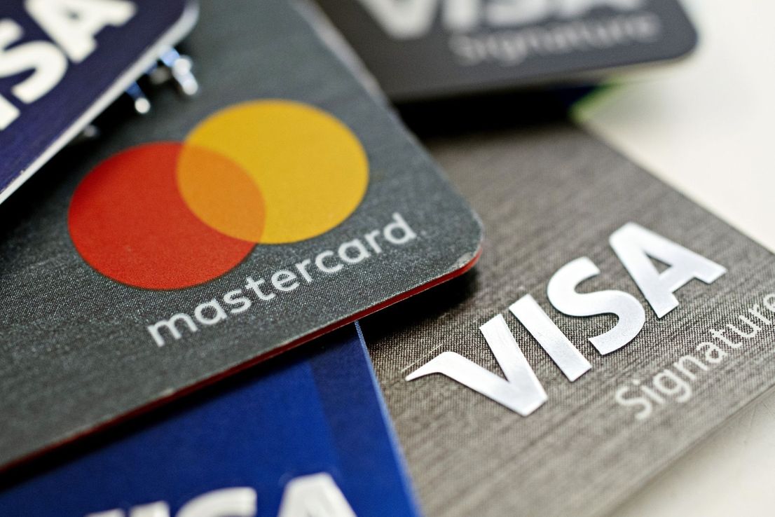Visa y PayPal prevén riesgo regulatorio con la criptomoneda "libra" de Facebook