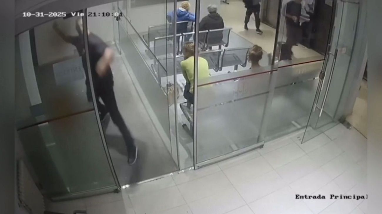 Furia en clínica de La Plata: agresor sigue prófugo tras destrozos y robo de paciente