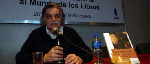 Horacio González: "Como todo mediocre, Vargas Llosa se adecuó a las circunstancias"