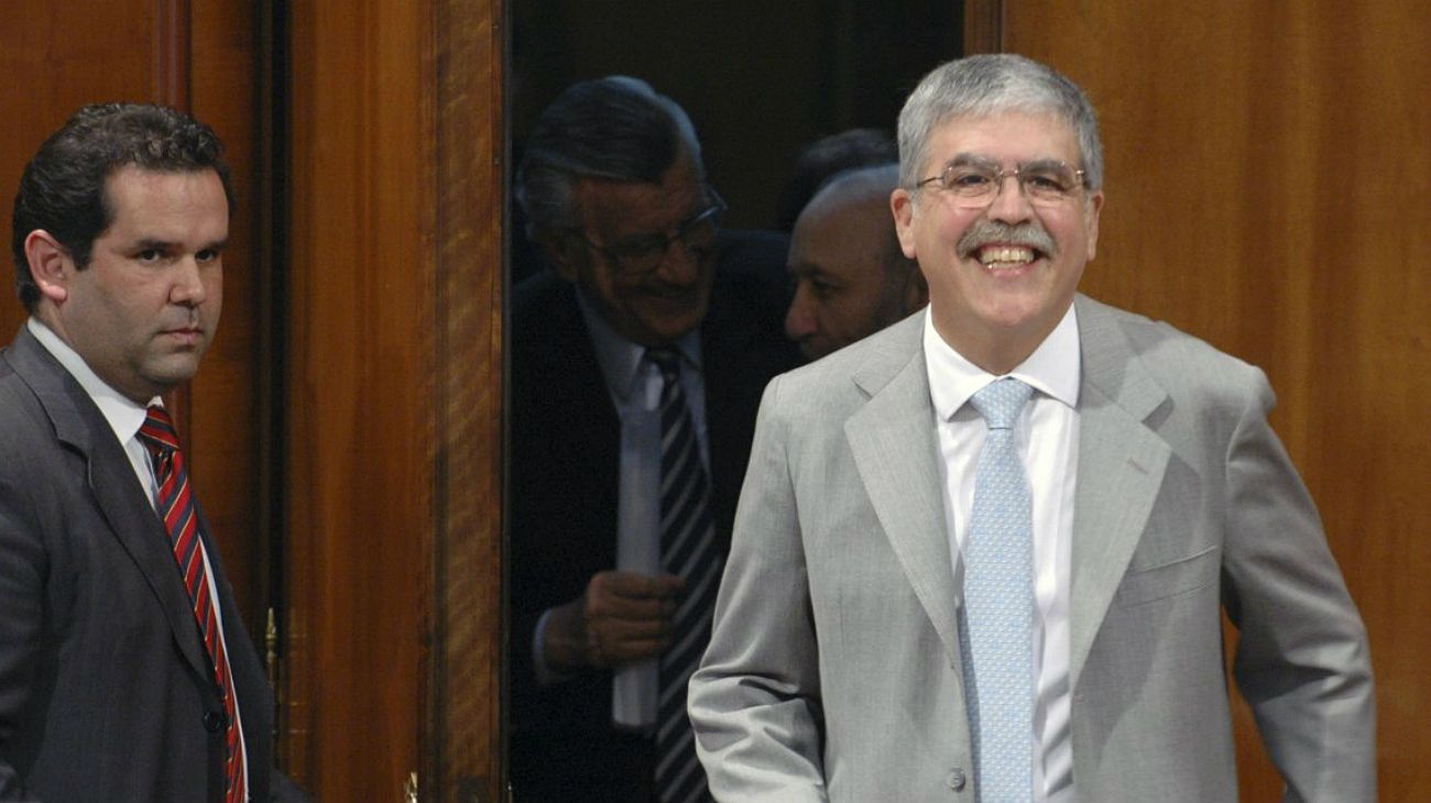 José María Olazagasti se entregó y queda Claudio Uberti prófugo