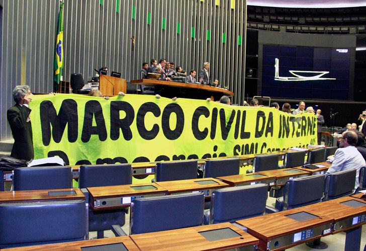 Avanza un proyecto de ley para que la red sea abierta y neutral