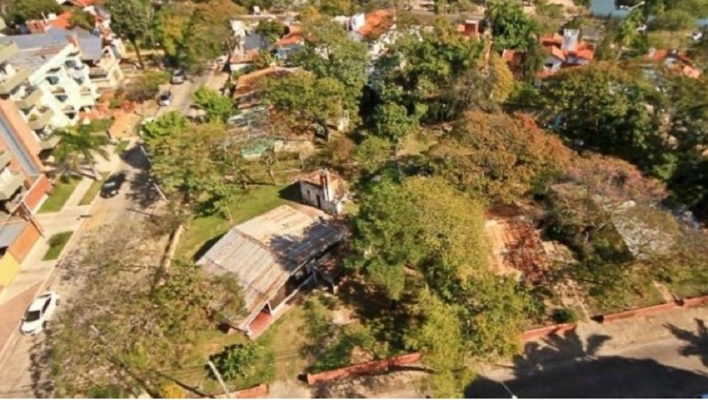 El Gobierno oficializó la venta de seis inmuebles del Ejército en Corrientes