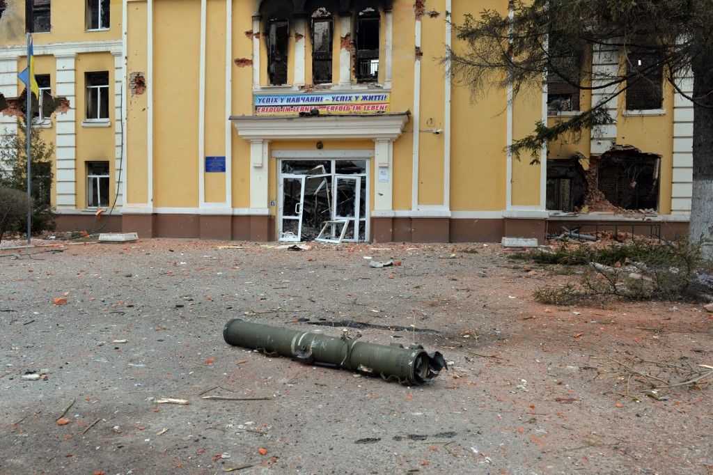 Las bombas de racimo y termobáricas, las armas prohibidas que Rusia podría utilizar contra Ucrania